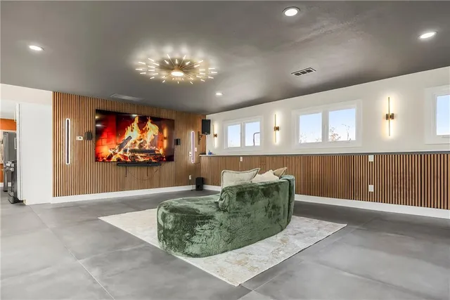 $1,500,000 | 6540 James A Reed Road, Kansas City, MO 64133