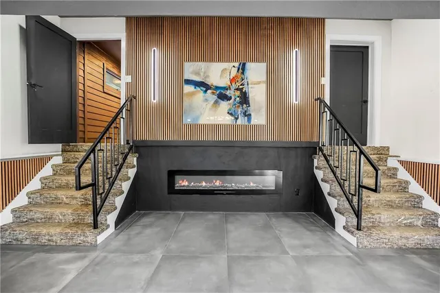 $1,500,000 | 6540 James A Reed Road, Kansas City, MO 64133