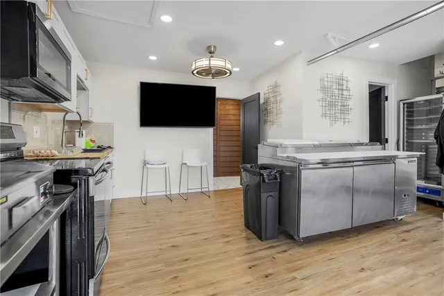 $1,500,000 | 6540 James A Reed Road, Kansas City, MO 64133