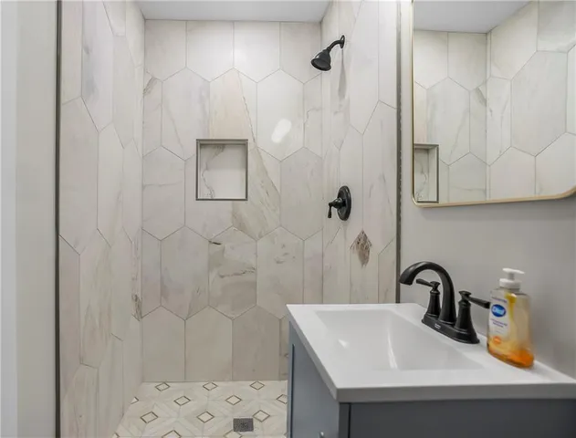 $1,500,000 | 6540 James A Reed Road, Kansas City, MO 64133