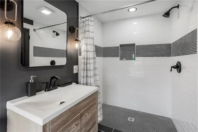 $1,500,000 | 6540 James A Reed Road, Kansas City, MO 64133