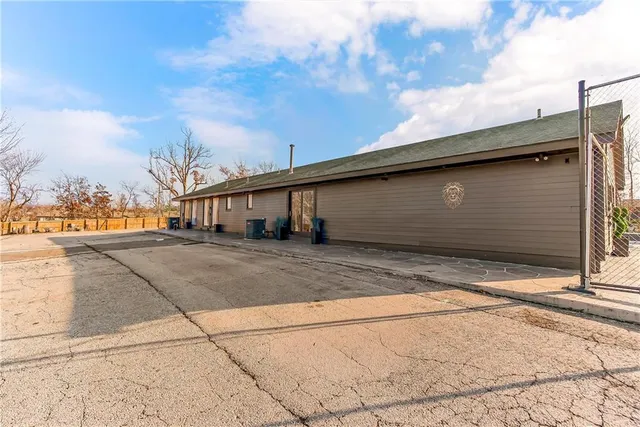 $1,500,000 | 6540 James A Reed Road, Kansas City, MO 64133