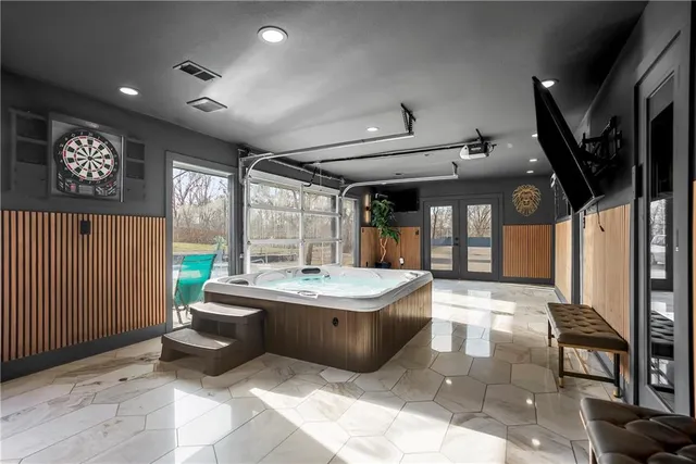 $1,500,000 | 6540 James A Reed Road, Kansas City, MO 64133