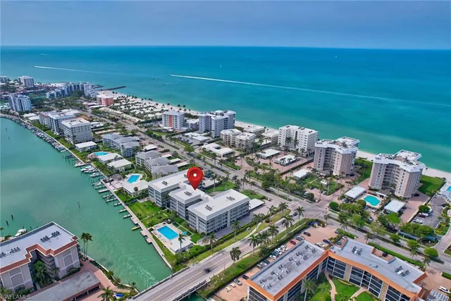 $7,000 | 2880 Gulf Shore Boulevard North, Unit 410, Naples, FL 34103