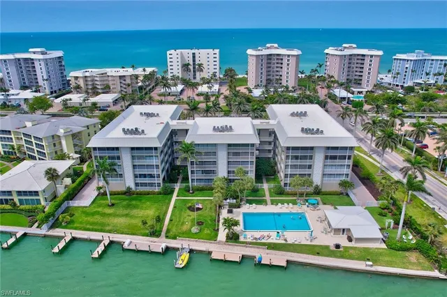 $7,000 | 2880 Gulf Shore Boulevard North, Unit 410, Naples, FL 34103