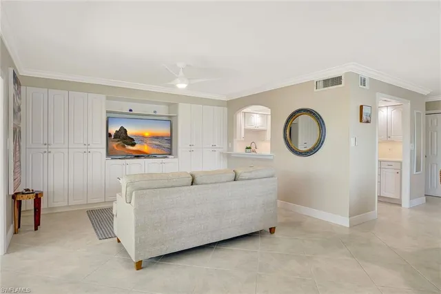 $7,000 | 2880 Gulf Shore Boulevard North, Unit 410, Naples, FL 34103