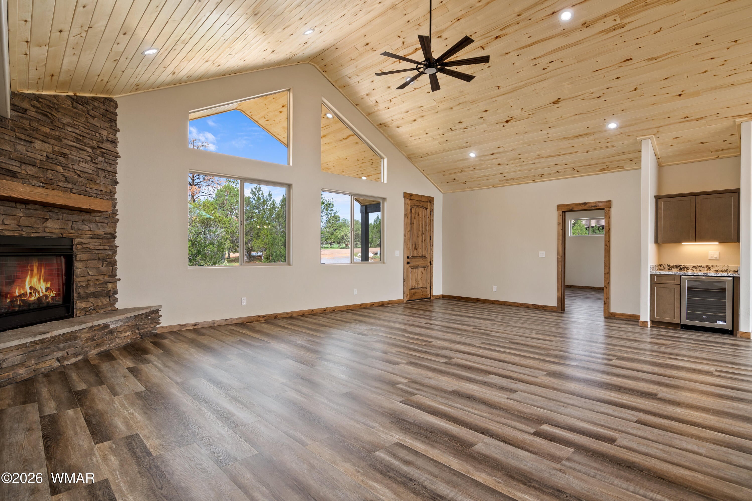 2747 Apollo Circle Overgaard, AZ 85933 - Photo 8 of 27 Gallery Image 8