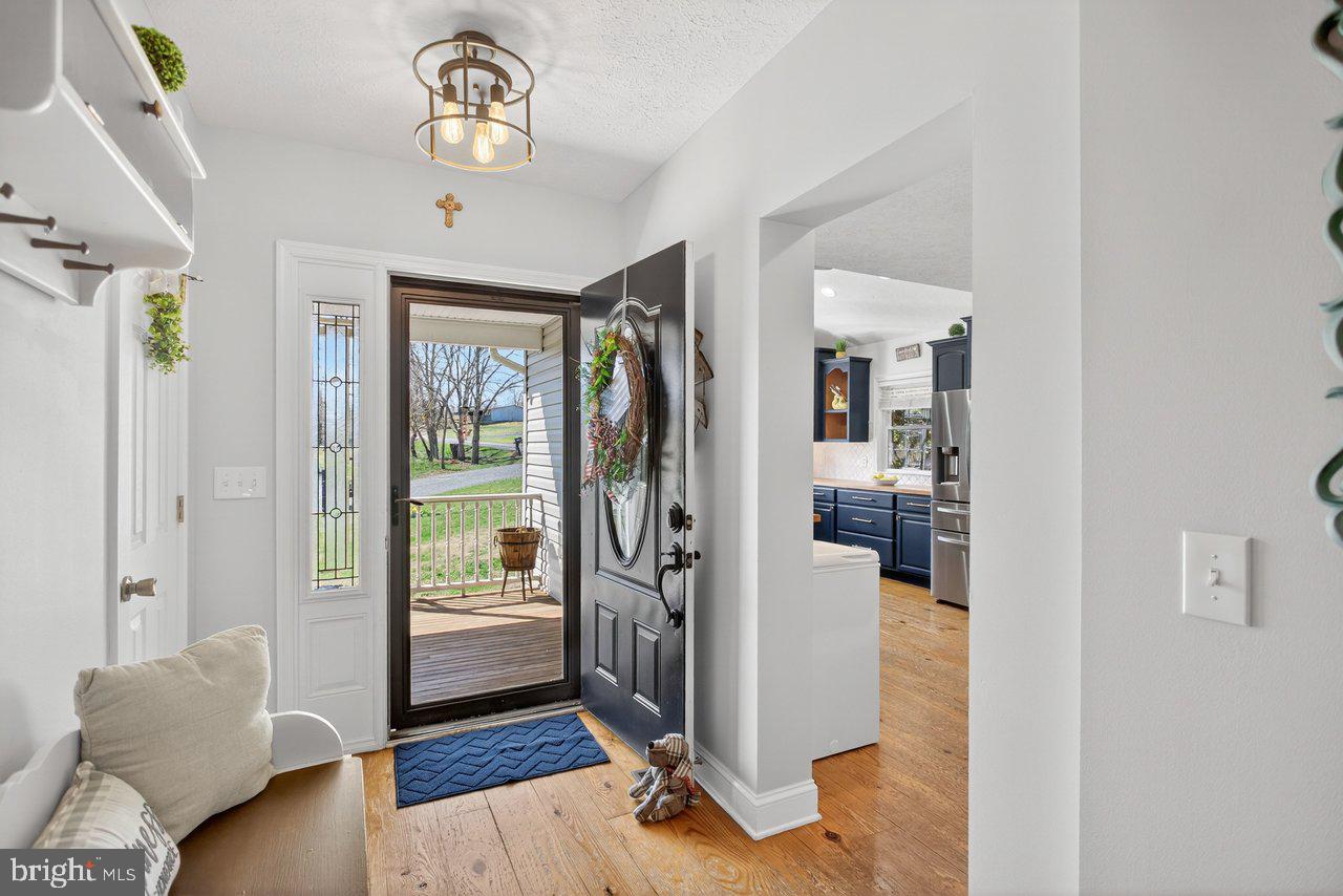 798 Turkey Knob Road Quicksburg, VA 22847 - Photo 5 of 82