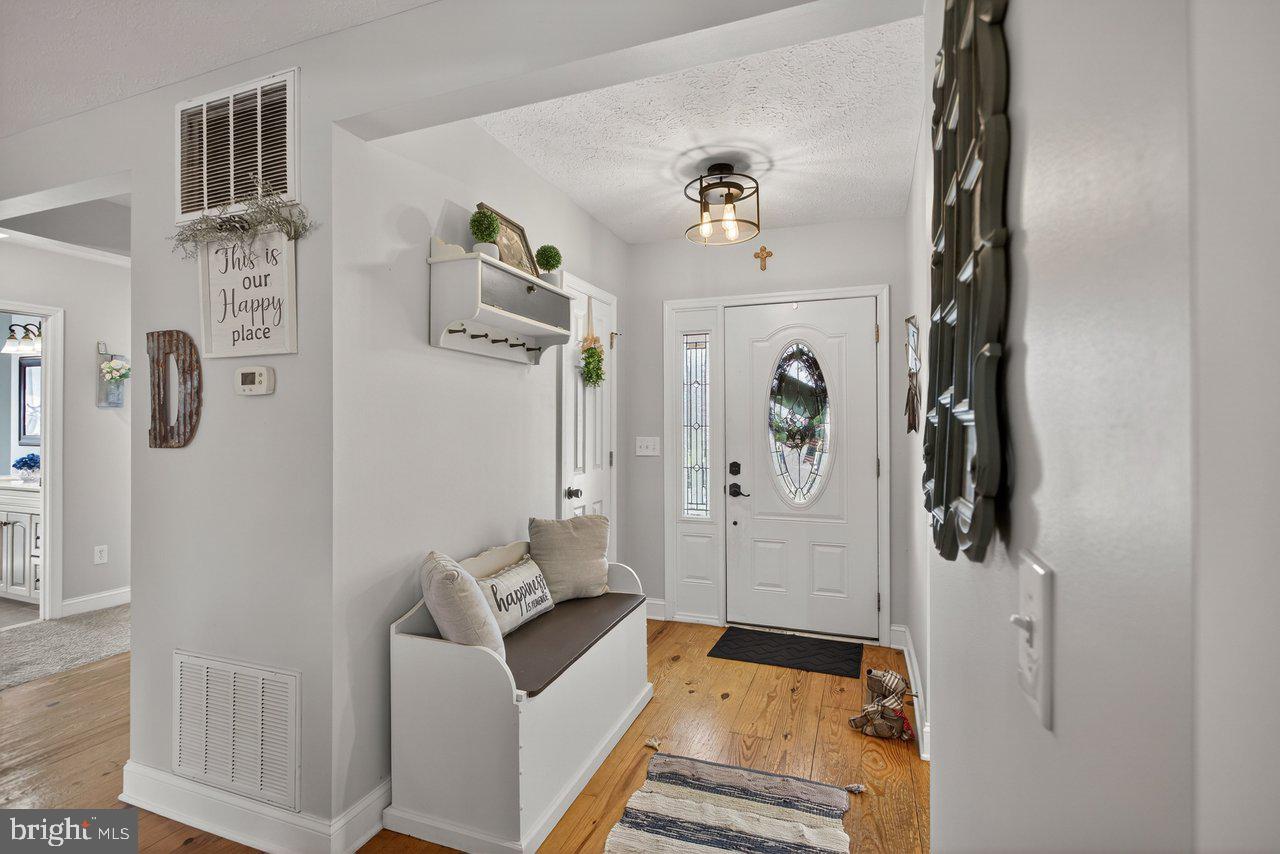 798 Turkey Knob Road Quicksburg, VA 22847 - Photo 7 of 82