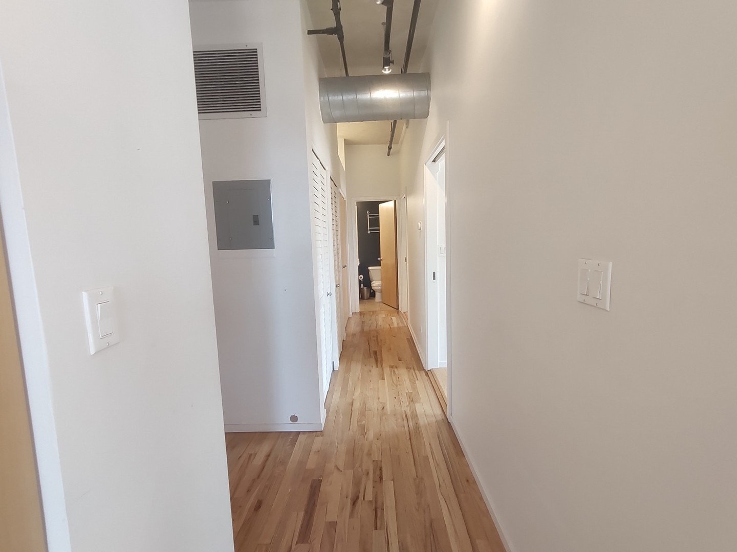 420 South Clinton Street, Unit 302 Chicago, IL 60607 - Photo 6 of 21