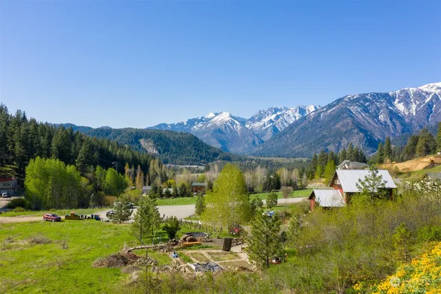 a view of a lake with houses