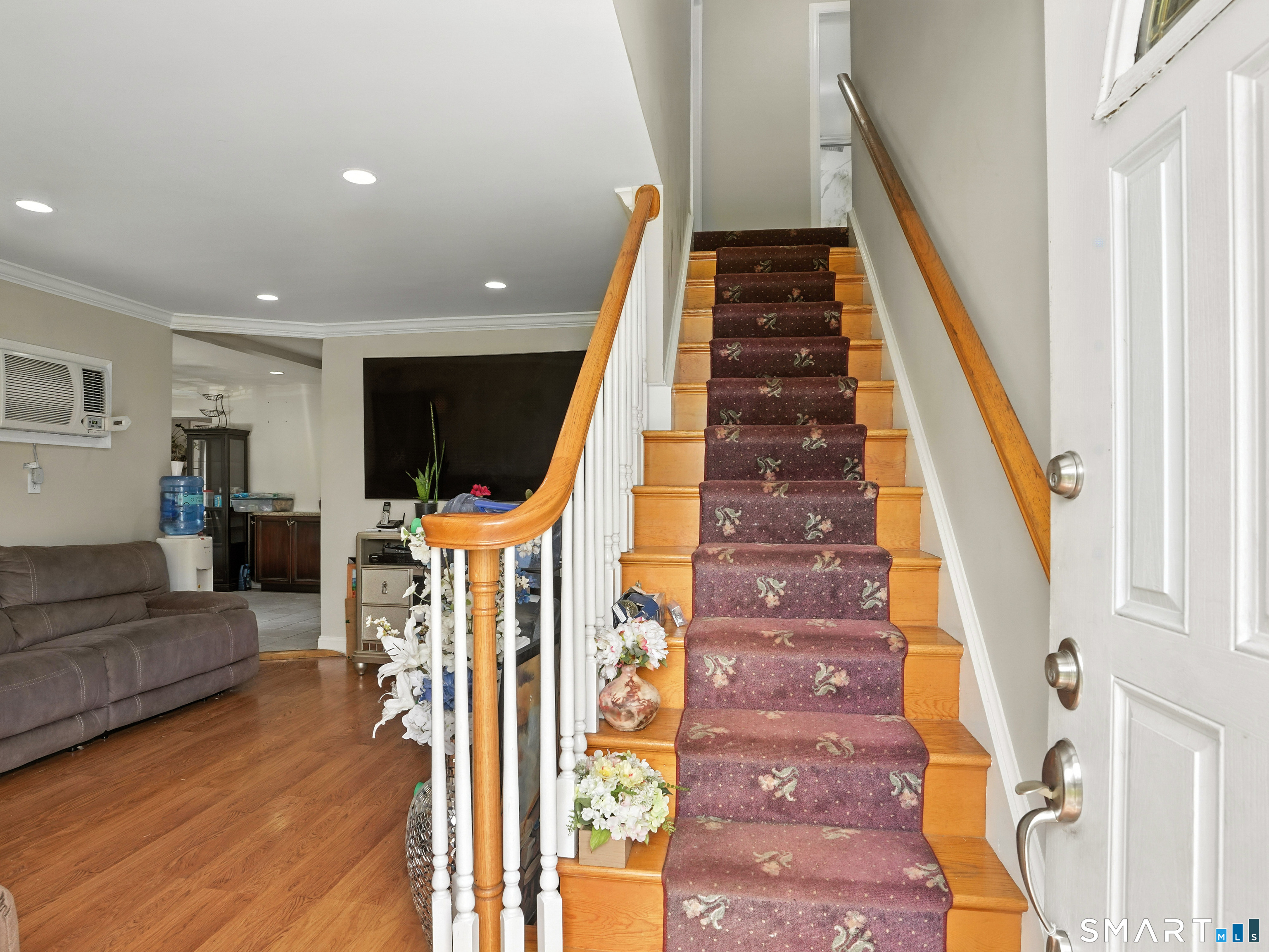 37 Old Barn Road South Stamford, CT 06905 - Photo 12 of 35