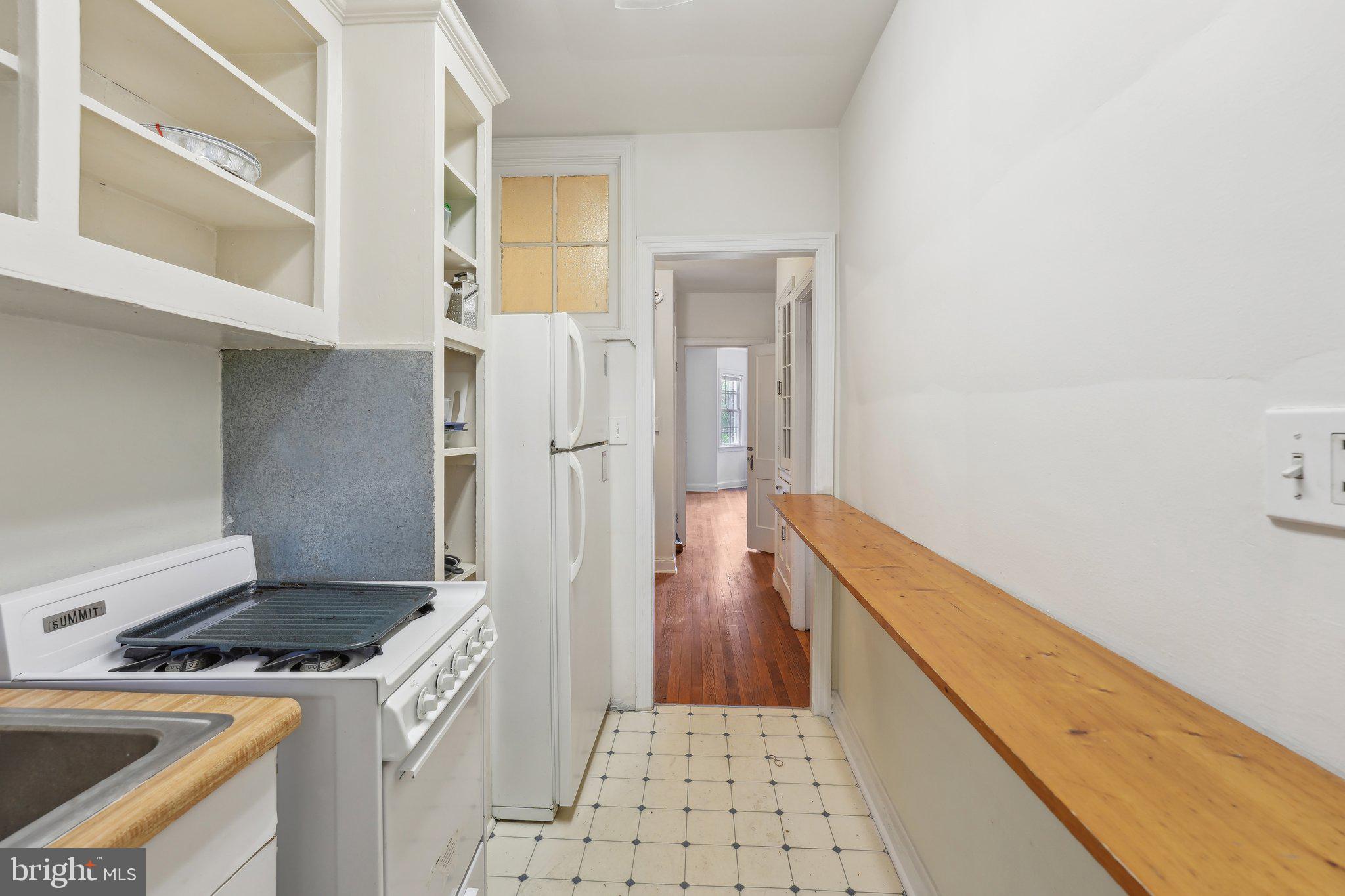 3925 W Street Northwest Washington, DC 20007 - Photo 8 of 20 Kitchen