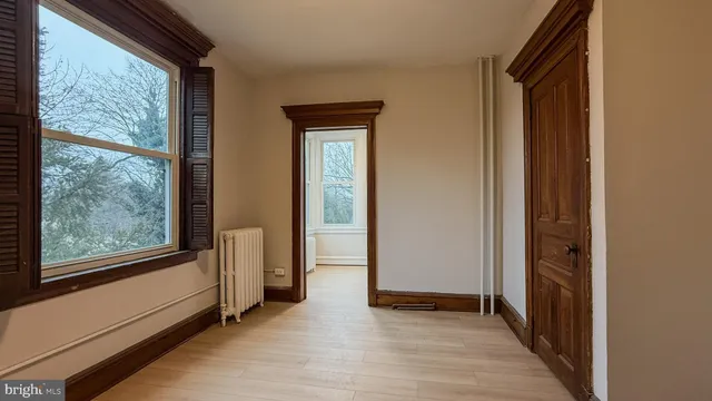 $2,200 | 165 East Mt Pleasant Avenue, Ambler, PA 19002