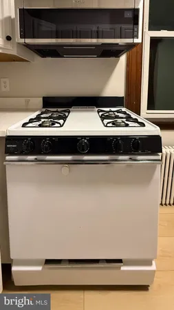 a close view of sink