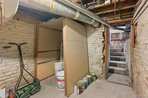 a view of entryway