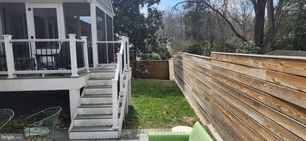 $1,250,000 | 7516 Glenriddle Road, Bethesda, MD 20817