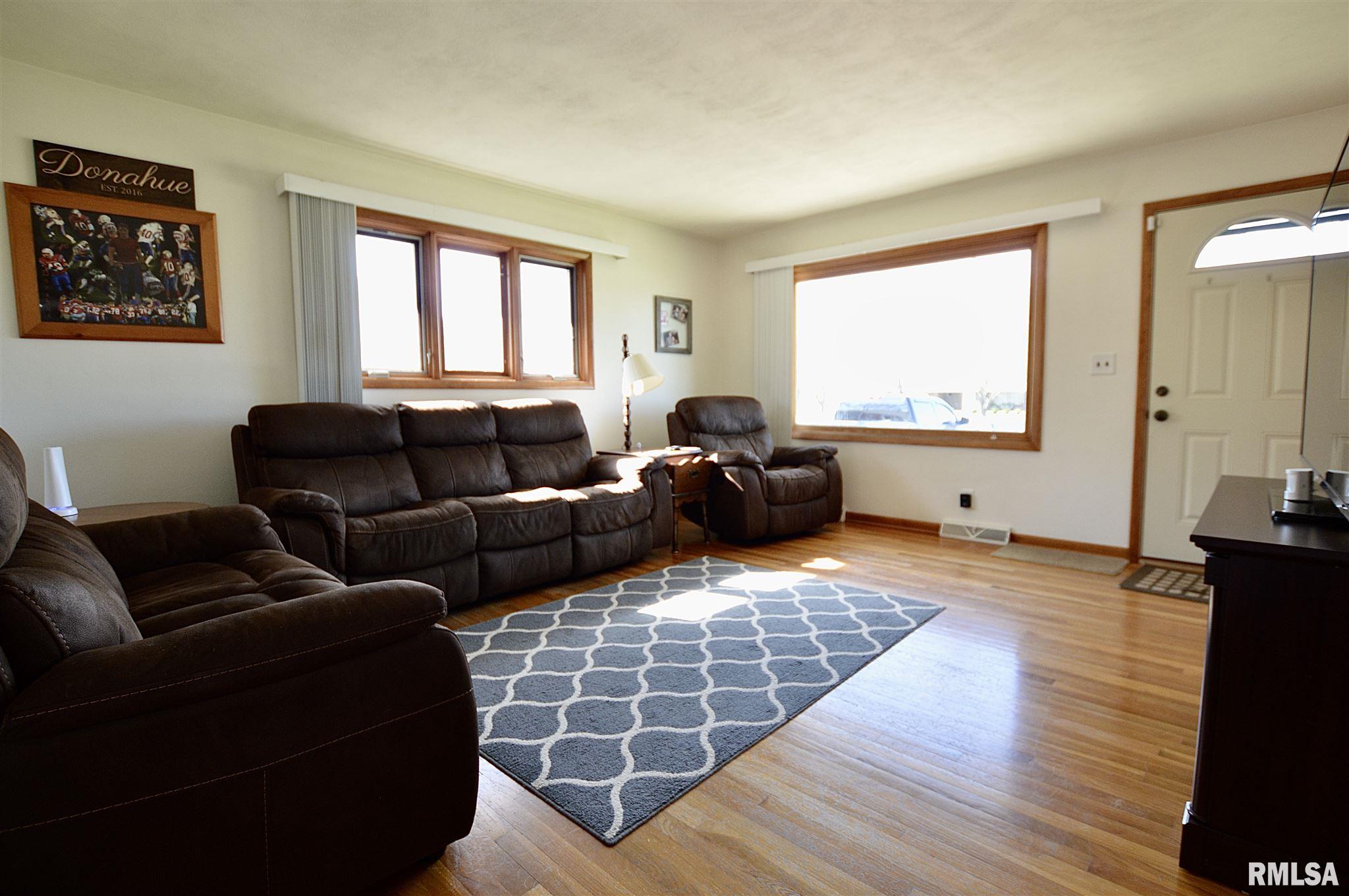 2324 East Sangamon Avenue Springfield, IL 62702 - Photo 5 of 27 Gallery Image 5