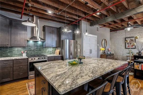 $570,000 | 585 White Circle, Unit 402, Athens, GA 30605