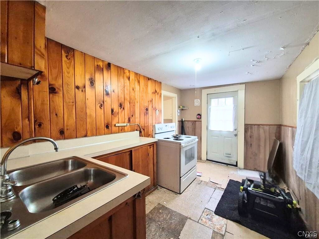 504 Cayuga Street Fulton, NY 13069 - Photo 11 of 20