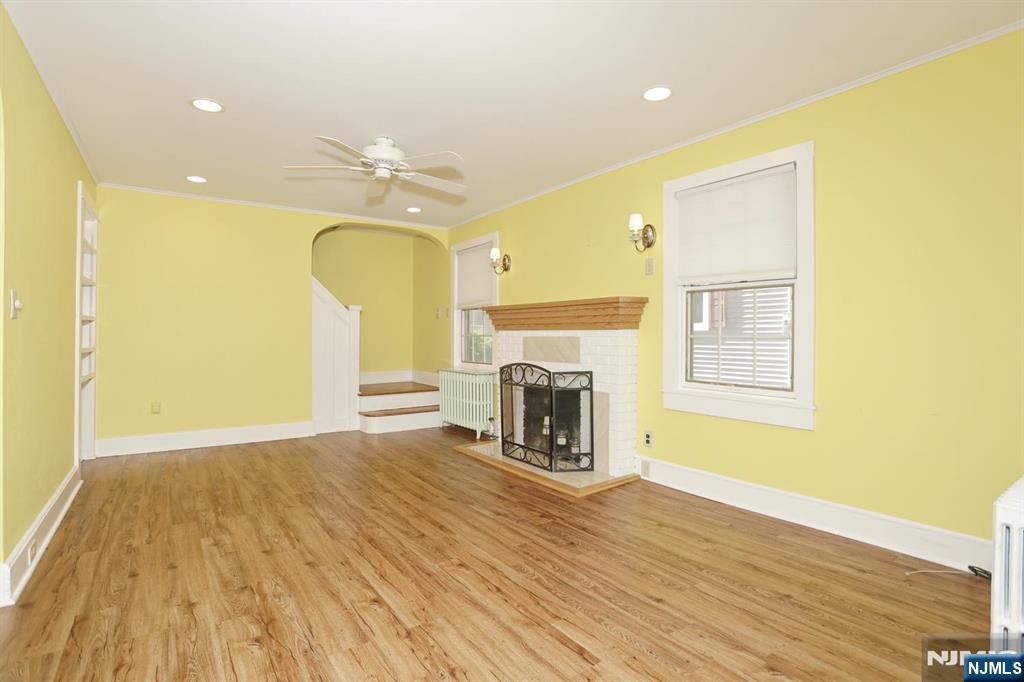 72 Belmar Street Demarest, NJ 07627 - Photo 7 of 39