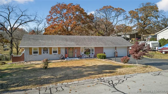 $299,500 | 837 Woodlawn Drive, Warsaw, MO 65355