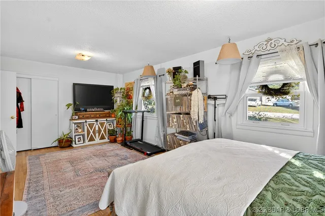 $299,500 | 837 Woodlawn Drive, Warsaw, MO 65355