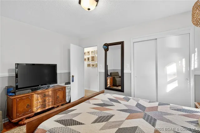 $299,500 | 837 Woodlawn Drive, Warsaw, MO 65355