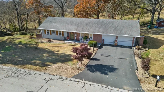 $299,500 | 837 Woodlawn Drive, Warsaw, MO 65355