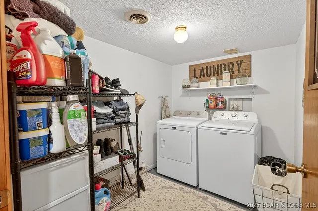 $299,500 | 837 Woodlawn Drive, Warsaw, MO 65355