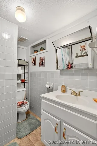 $299,500 | 837 Woodlawn Drive, Warsaw, MO 65355