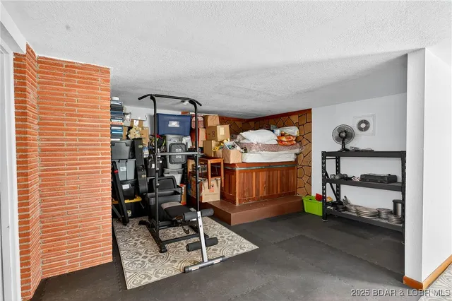 $299,500 | 837 Woodlawn Drive, Warsaw, MO 65355