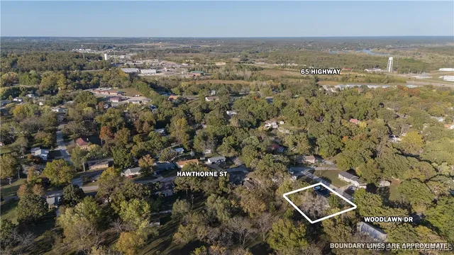 $299,500 | 837 Woodlawn Drive, Warsaw, MO 65355