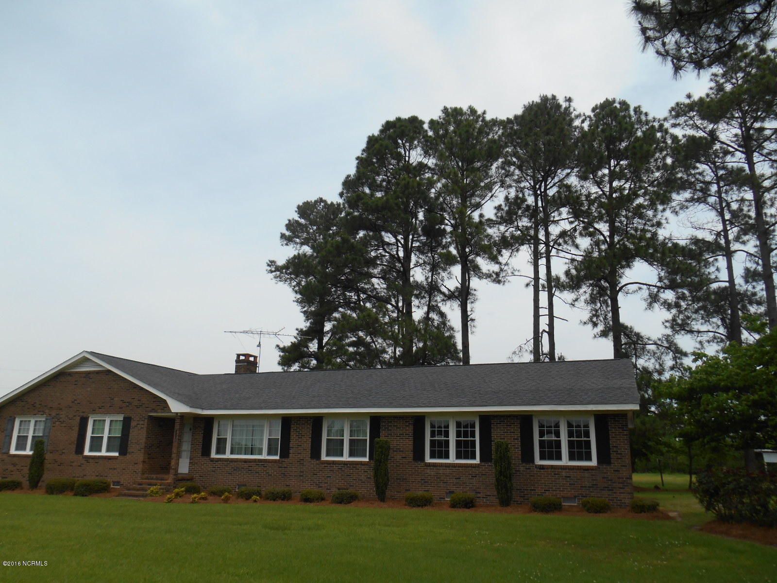 1058 Albrittons Road Kinston, NC 28504 - Photo 2 of 16 Albrittons Rd 003