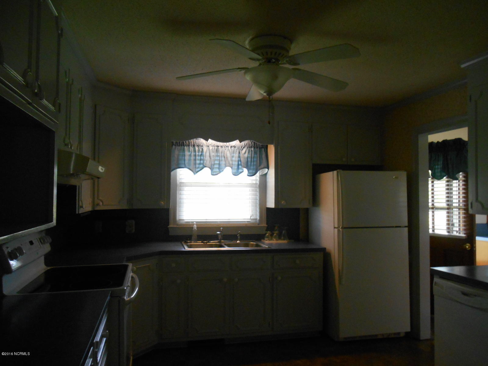 1058 Albrittons Road Kinston, NC 28504 - Photo 7 of 16 Albrittons Rd 010