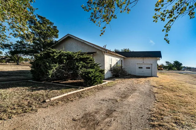 $135,000 | 115 South Whorton Avenue, Happy, TX 79042