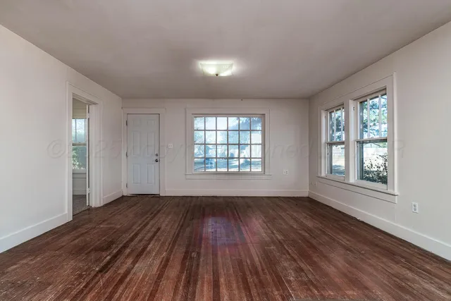 $135,000 | 115 South Whorton Avenue, Happy, TX 79042