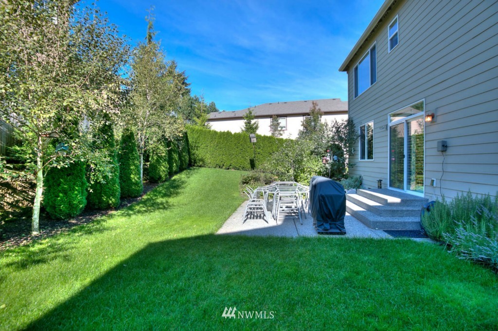 1715 Kitsap Place Northeast Renton, WA 98059 - Photo 22 of 22 Gallery Image 22