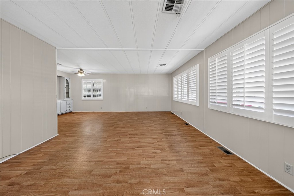 6480 Katherine Road, Unit 87 Simi Valley, CA 93063 - Photo 9 of 36 Gallery Image 9