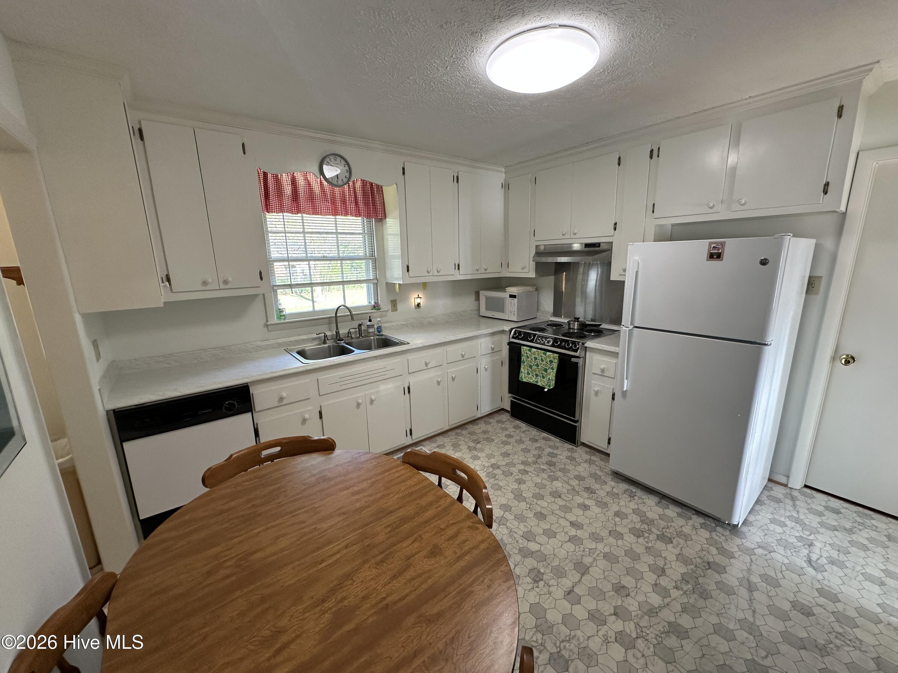 406 Johns Road Laurinburg, NC 28352 - Photo 4 of 11 IMG_1985