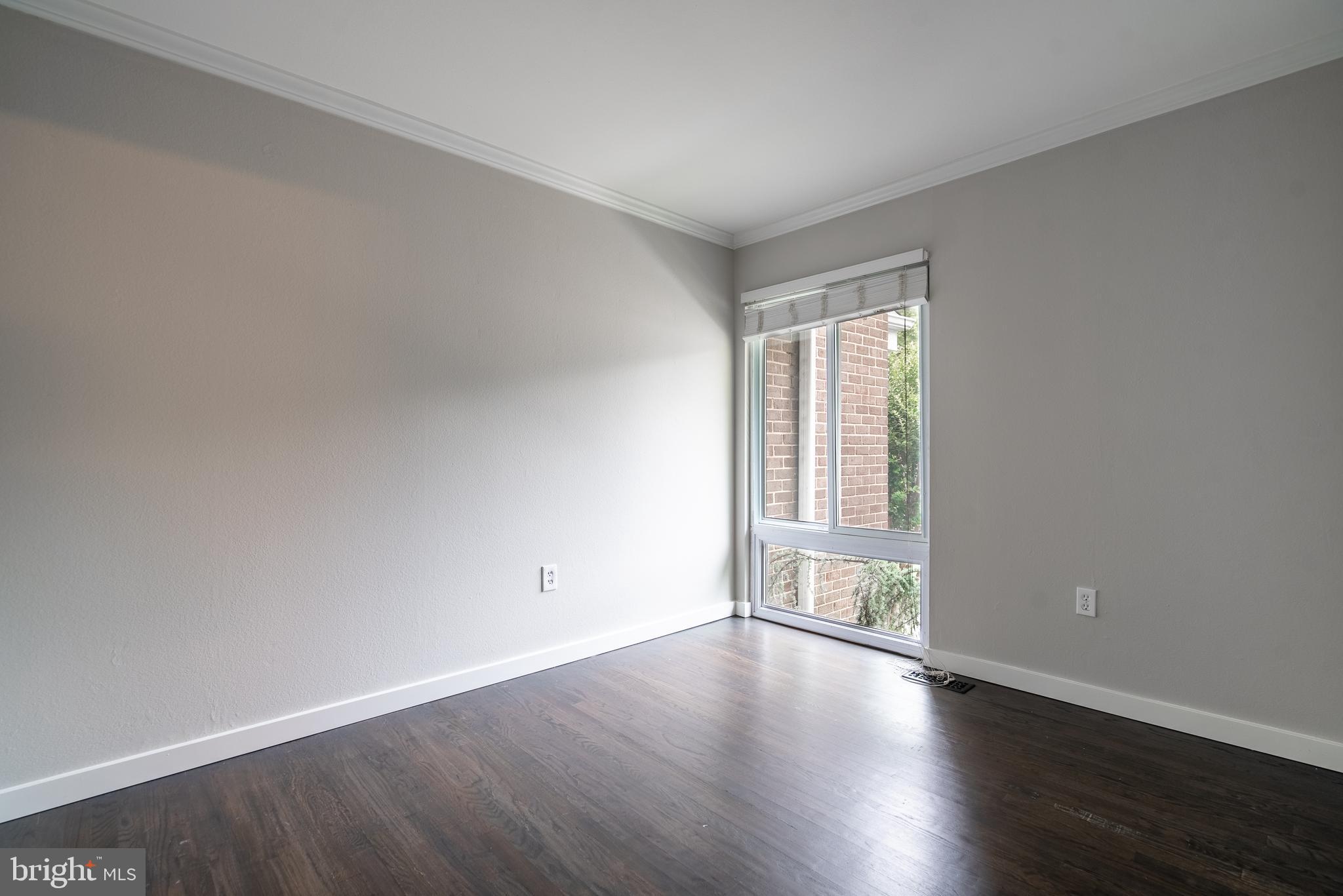 1737 Wainwright Drive Reston, VA 20190 - Photo 13 of 24 Gallery Image 13