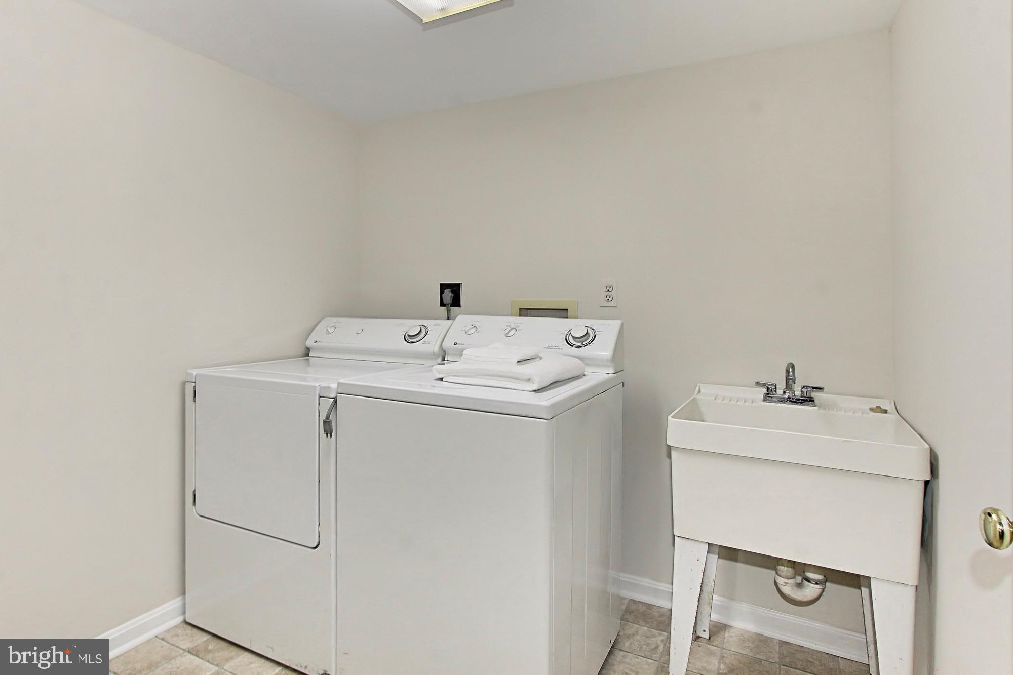 4631 4th Road North Arlington, VA 22203 - Photo 33 of 36 Separate Laundry Room w/washer,dryer,sink