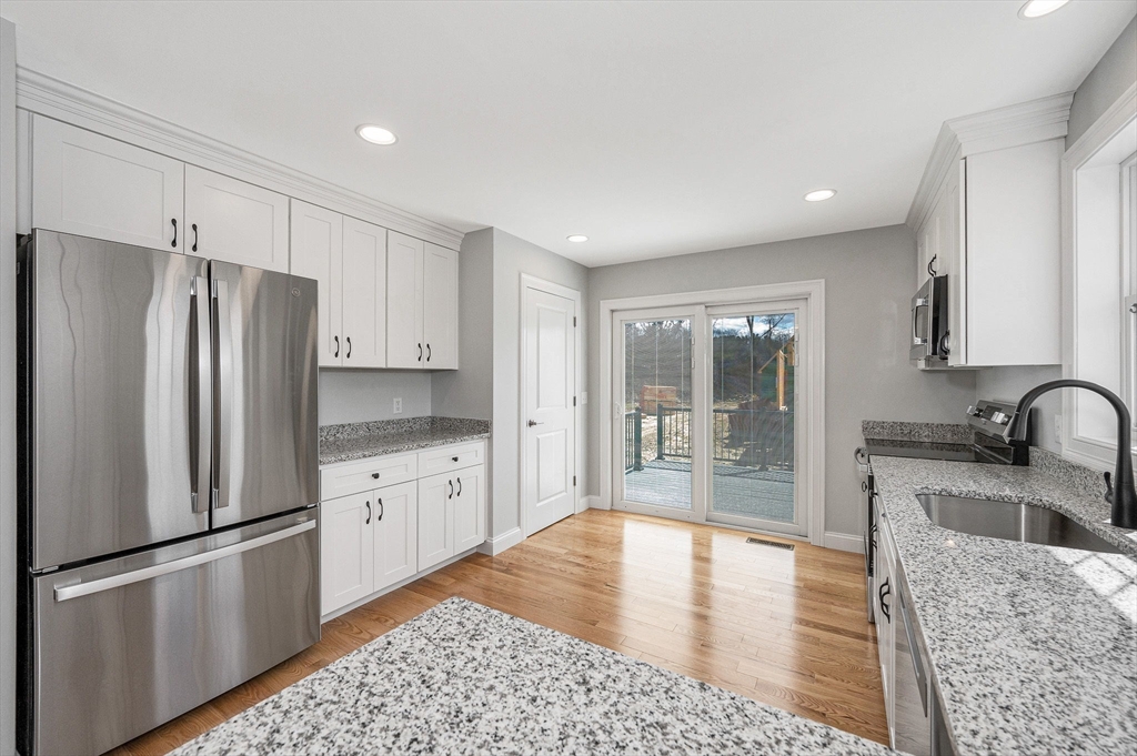 9 Lewis Farm Road, Unit 9 Dedham, MA 02026 - Photo 16 of 36 Gallery Image 16