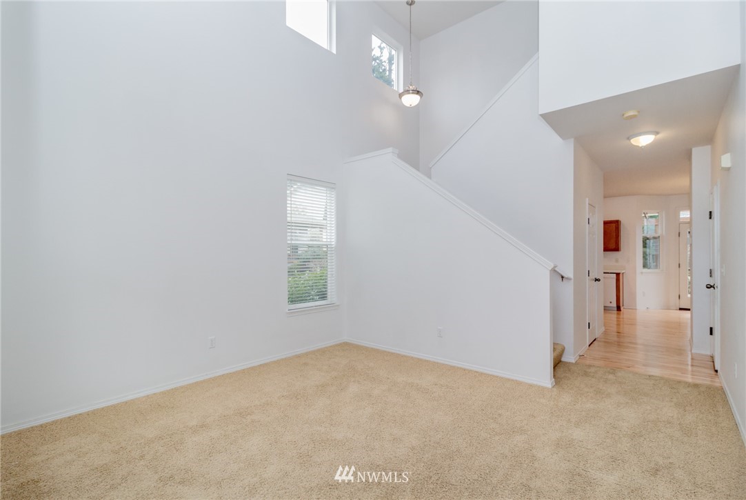 476 Field Place Northeast Renton, WA 98059 - Photo 2 of 22