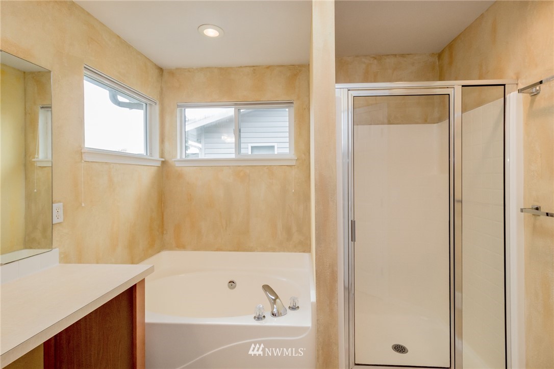 476 Field Place Northeast Renton, WA 98059 - Photo 16 of 22