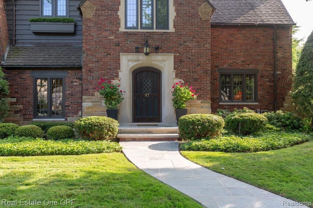 97 Vendome Road Grosse Pointe, MI 48236 - Photo 2 of 62 97VendomeRd-2.jpg