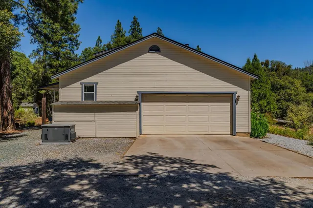 $725,000 | 17050 Rams Horn Grade Road, Volcano, CA 95689