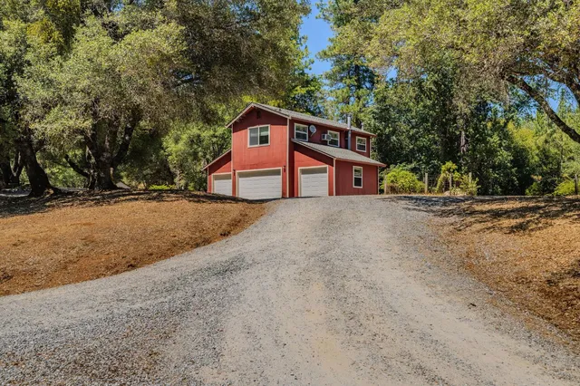 $725,000 | 17050 Rams Horn Grade Road, Volcano, CA 95689