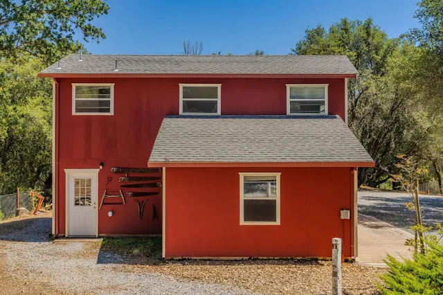 $725,000 | 17050 Rams Horn Grade Road, Volcano, CA 95689