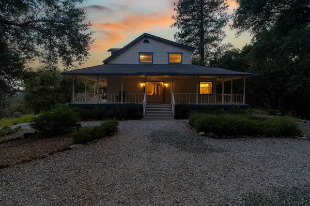$725,000 | 17050 Rams Horn Grade Road, Volcano, CA 95689